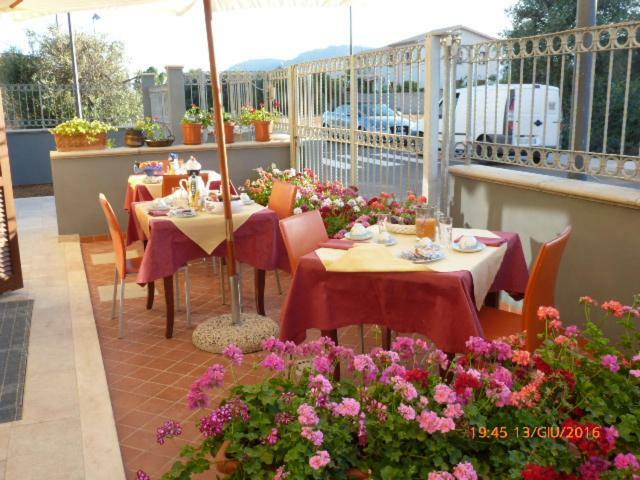 Bed and Breakfast Sogno Di Mare Pula Exterior foto